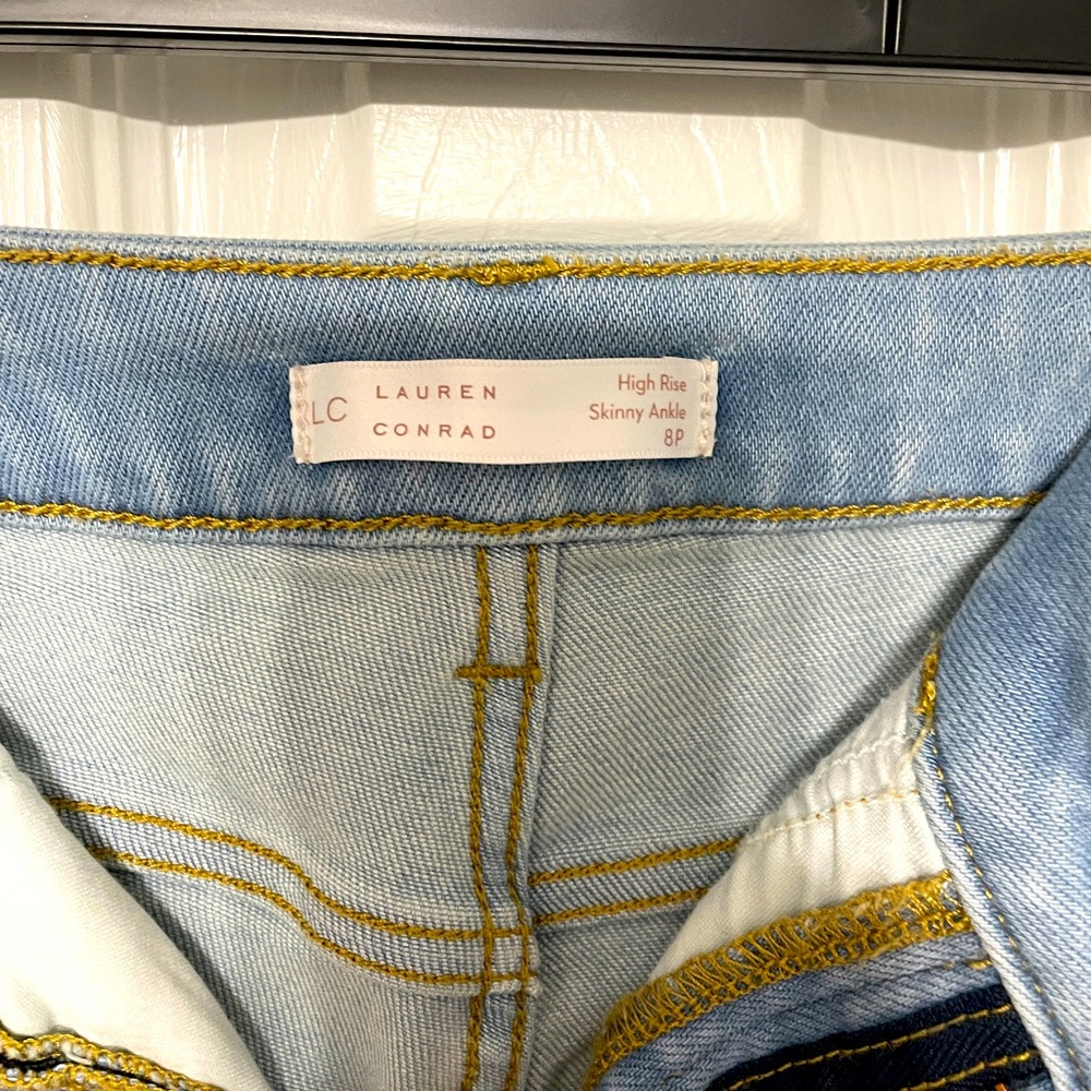 Never worn skinny ankle jeans